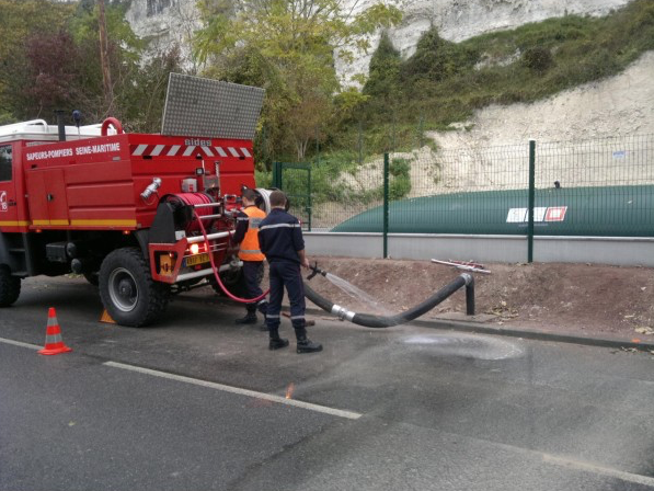 Citerne souple reserve incendie avec sortie enterrée coudée Labaronne Citaf